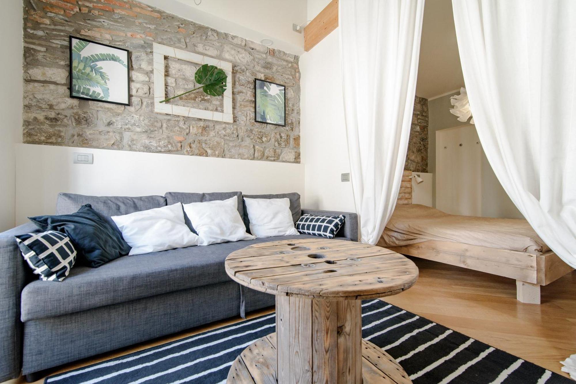 Gem Of The Lake - Luxury Apartment Como Old Town Εξωτερικό φωτογραφία