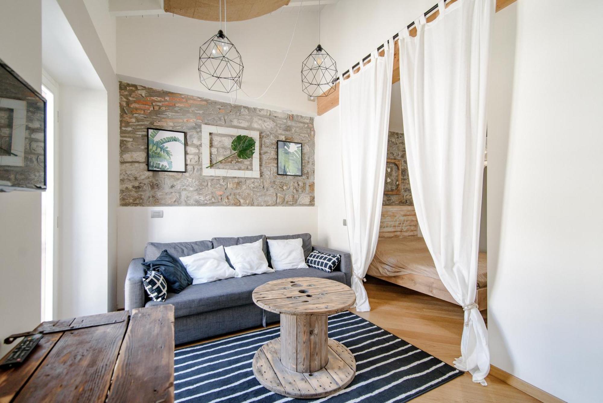 Gem Of The Lake - Luxury Apartment Como Old Town Εξωτερικό φωτογραφία