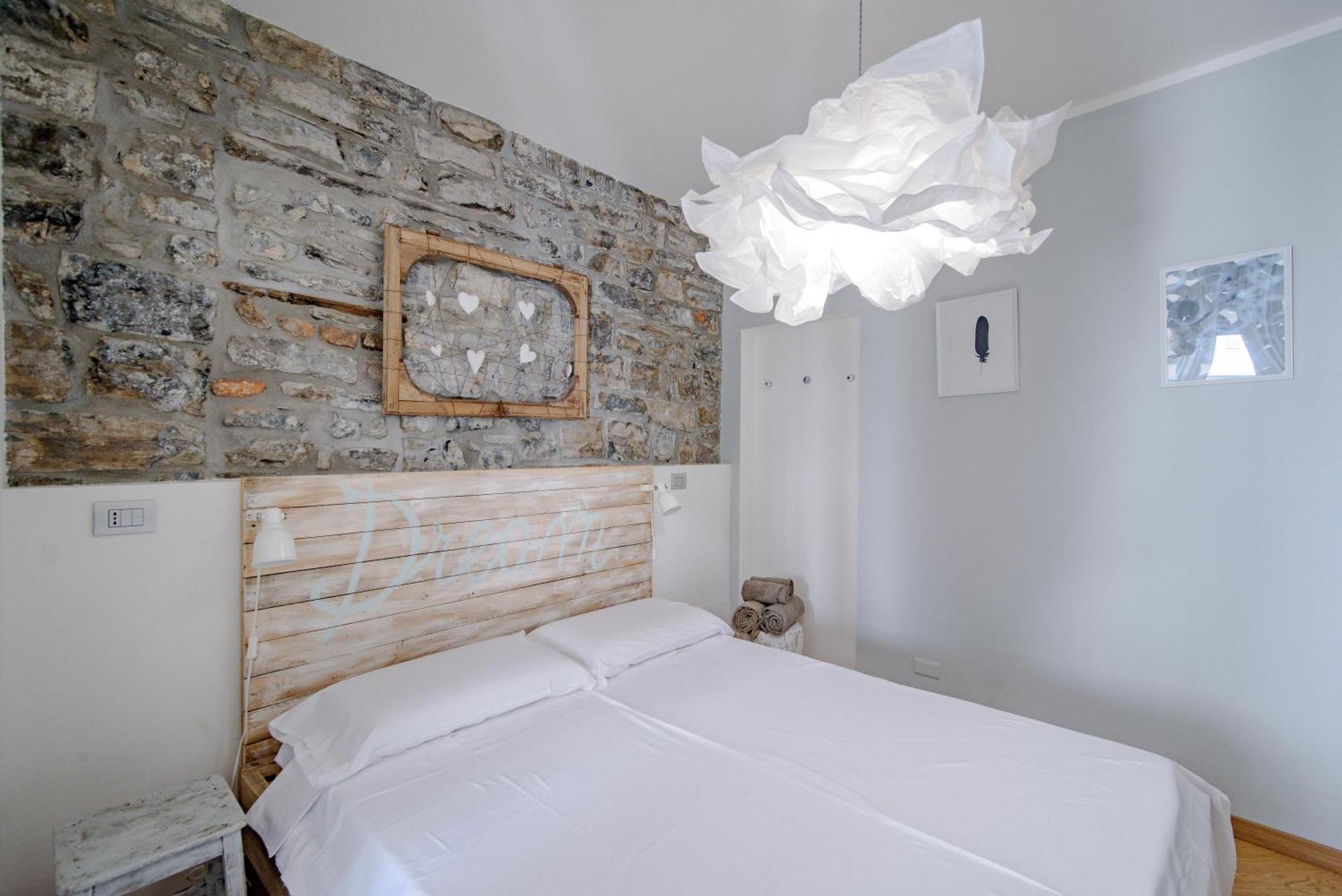 Gem Of The Lake - Luxury Apartment Como Old Town Εξωτερικό φωτογραφία